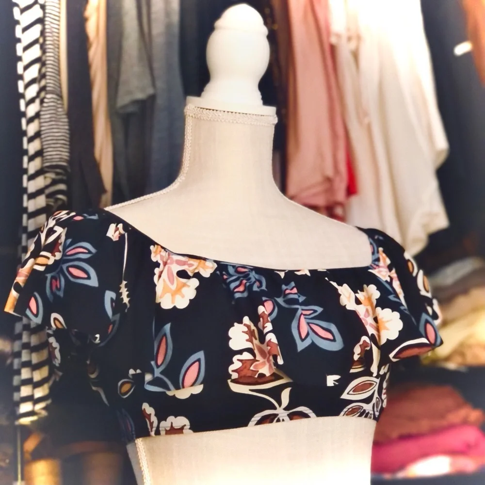 TORY BURCH | S | Hopewell Off-the-Shoulder Ruffle Floral Swim Top Bandeau Black - Picture 6 of 13